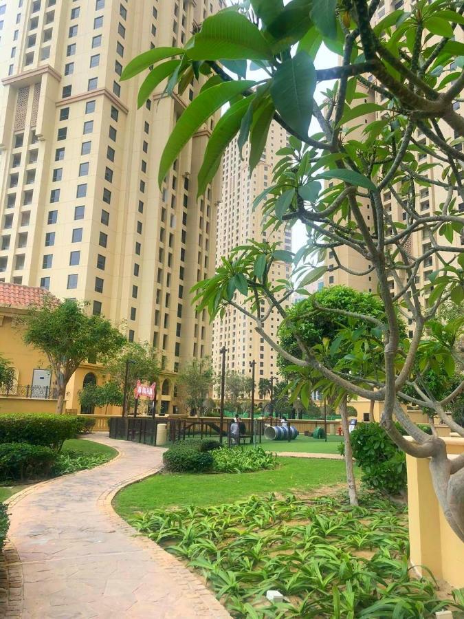Dubai Eye Vandrarhem Exteriör bild